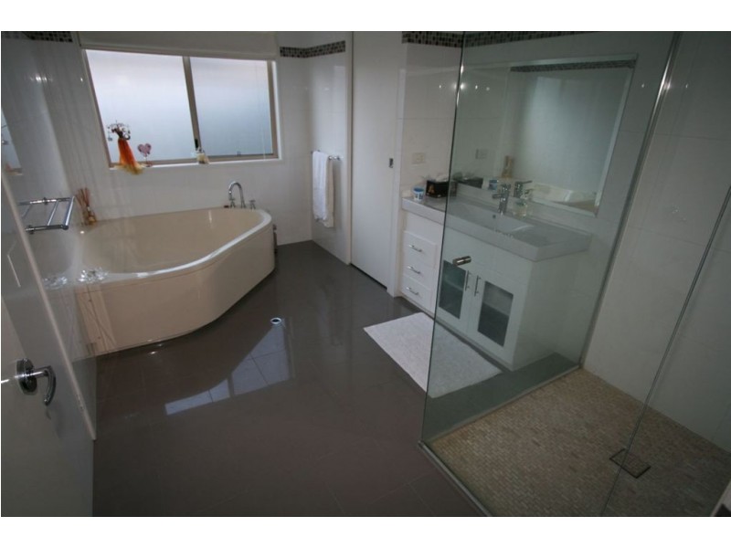 56 Newport Drive, Robina QLD 4226