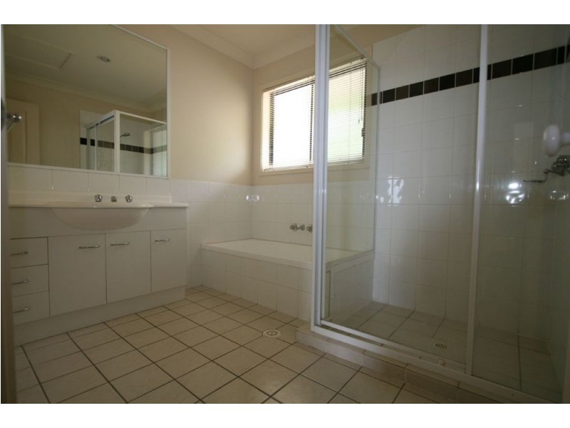 12/20 Paddington Drive, Carrara QLD 4211