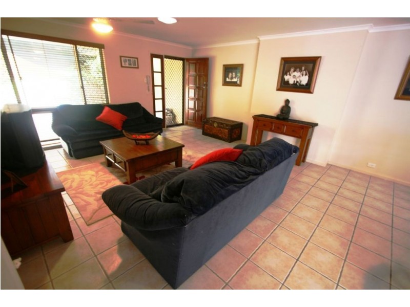 5 Pinehurst Place, Robina QLD 4226