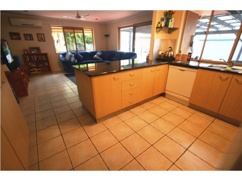 5 Pinehurst Place, Robina QLD 4226