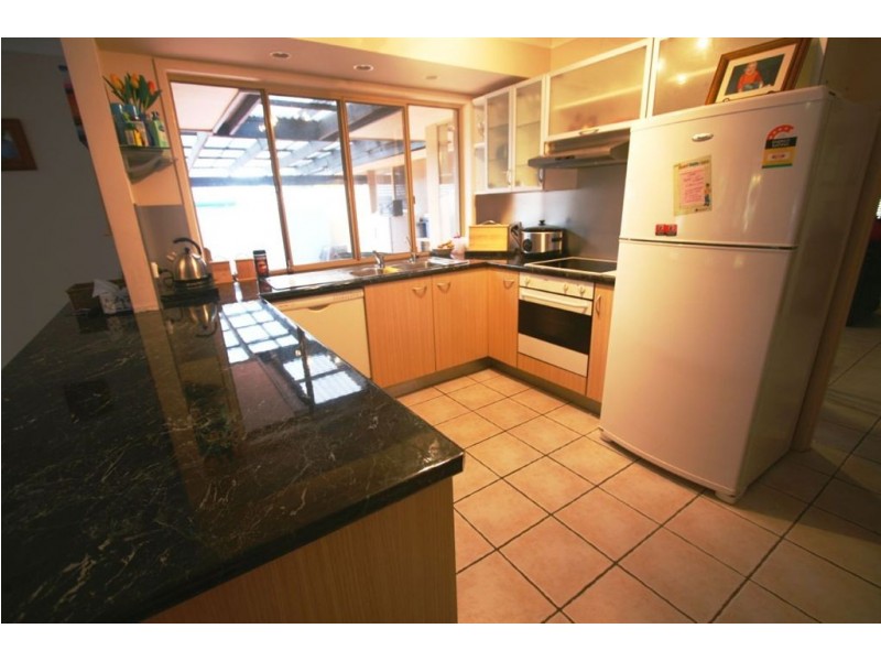 5 Pinehurst Place, Robina QLD 4226