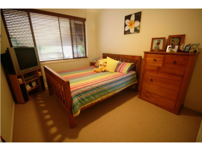 5 Pinehurst Place, Robina QLD 4226