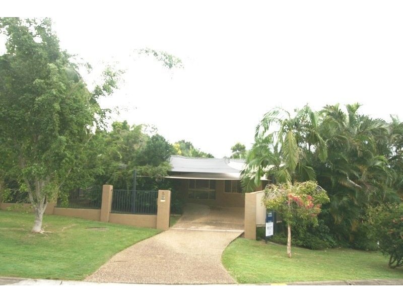 5 Pinehurst Place, Robina QLD 4226