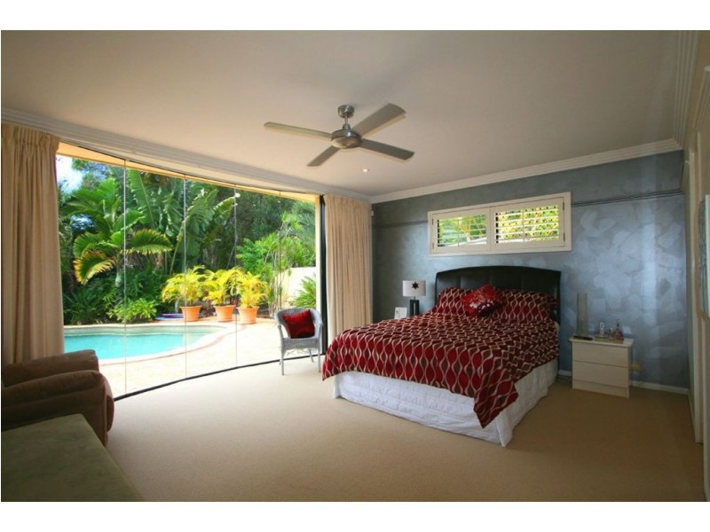 21 Cedarwood Crescent, Robina QLD 4226