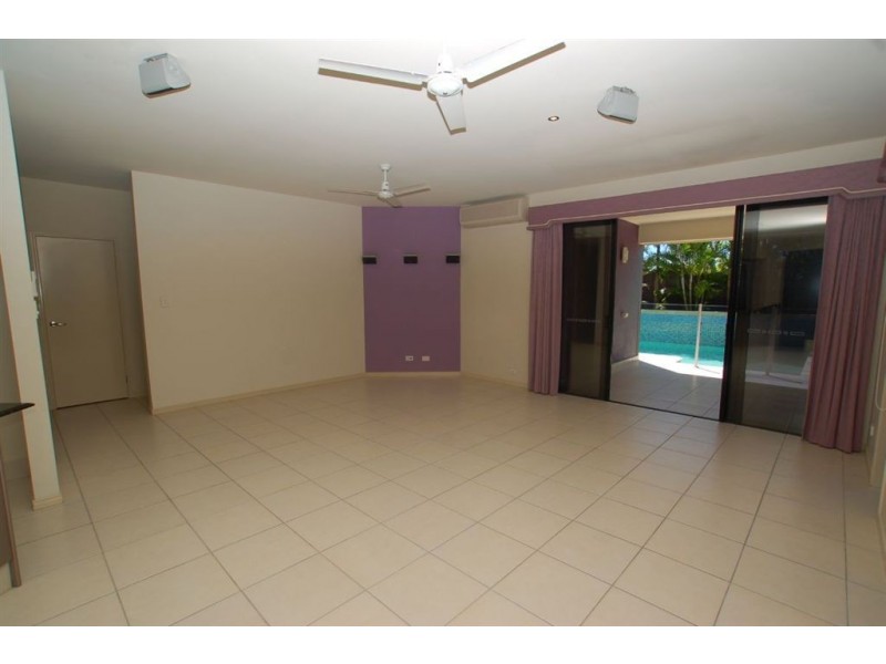 28 Mapleton Circuit, Varsity Lakes QLD 4227