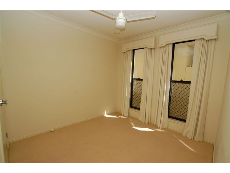 28 Mapleton Circuit, Varsity Lakes QLD 4227