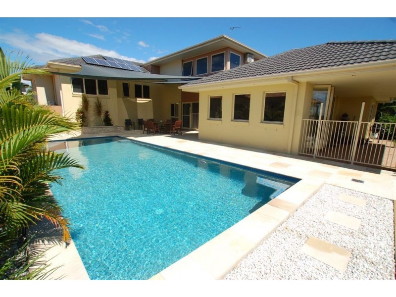 25 Gerona Circuit, Varsity Lakes QLD 4227