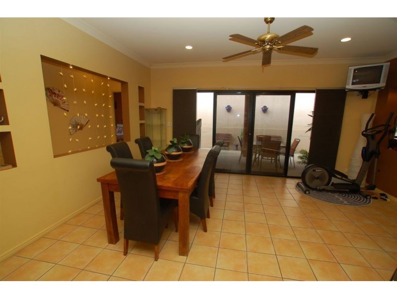 5 Ferndahl Drive, Varsity Lakes QLD 4227