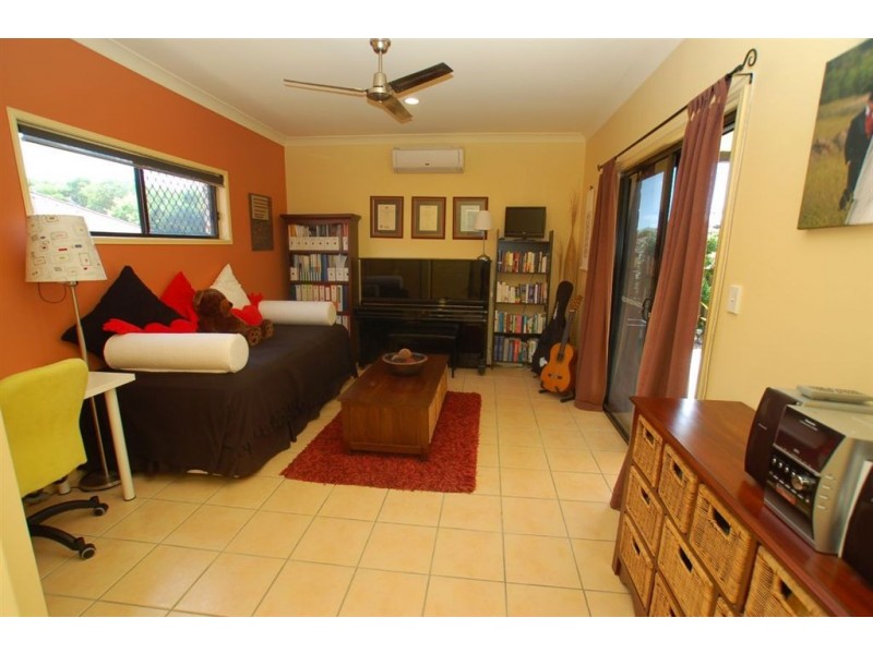 5 Ferndahl Drive, Varsity Lakes QLD 4227