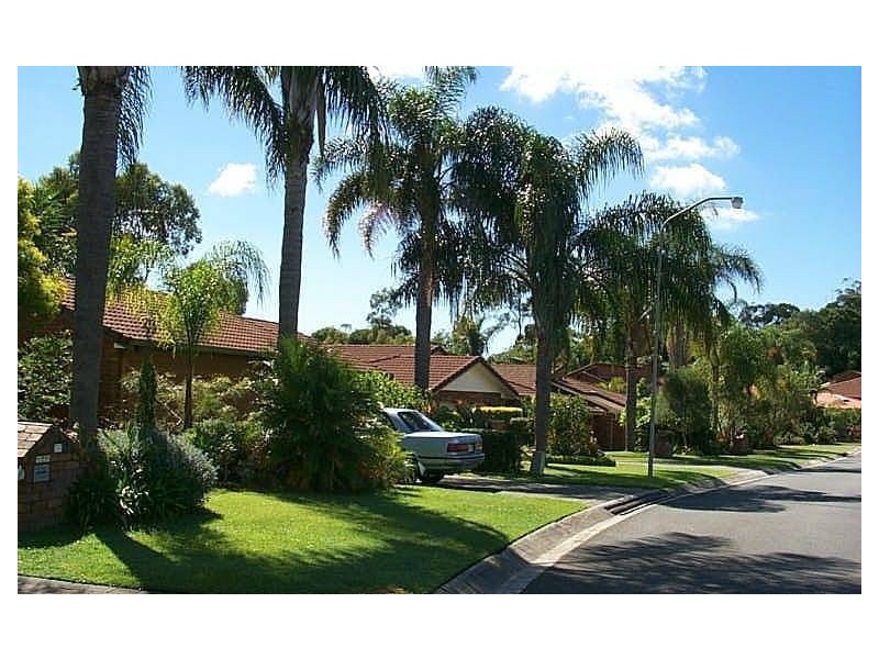 10 Roseville Court, Robina QLD 4226