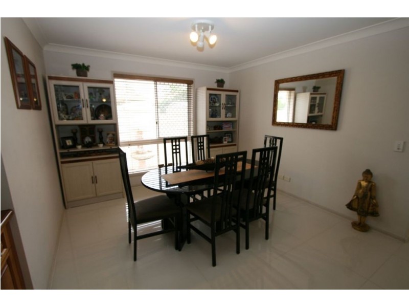 35 Santa Cruz Blvd, Clear Island Waters QLD 4226