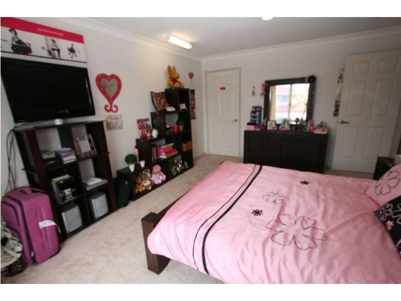 35 Santa Cruz Blvd, Clear Island Waters QLD 4226