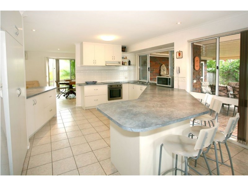 4 Carnoustie Ct, Robina QLD 4226