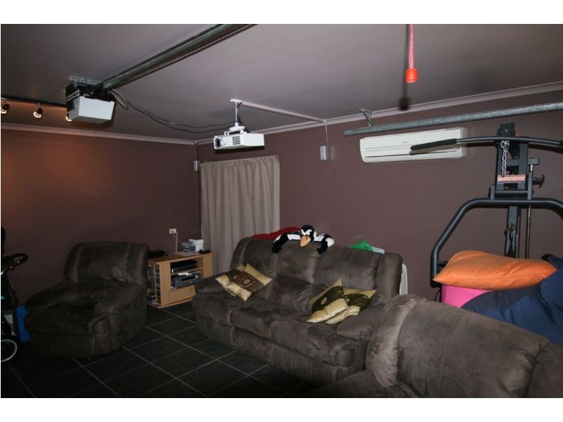 15 Vancouver Drive, Robina QLD 4226