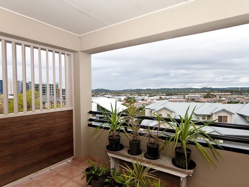 1/11 Winton Tce, Varsity Lakes QLD 4227