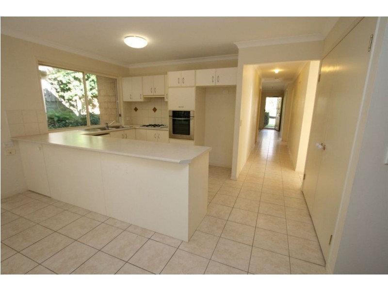 5 Kiawah Court, Varsity Lakes QLD 4227