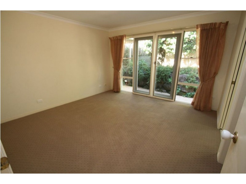 5 Kiawah Court, Varsity Lakes QLD 4227