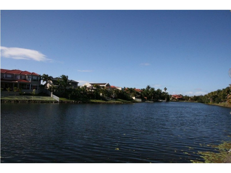 16 Homebush Drive, Robina QLD 4226