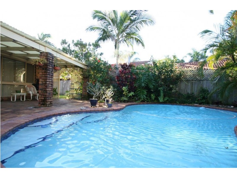 23 Pinnacle Court, Robina QLD 4226