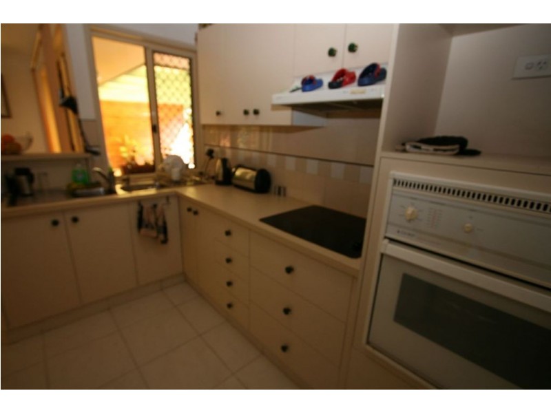 1/18 Cabot Court, Merrimac QLD 4226