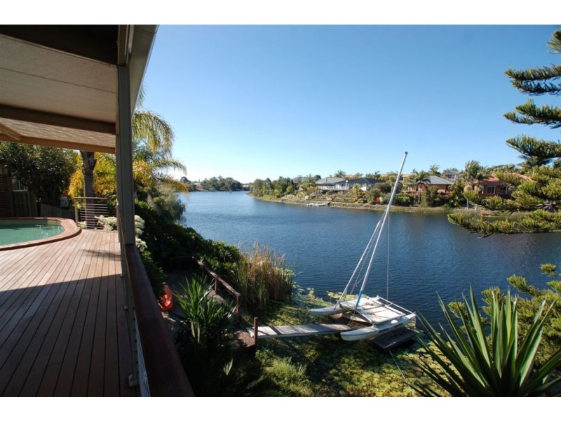 39 Tullamarine Drive, Robina QLD 4226