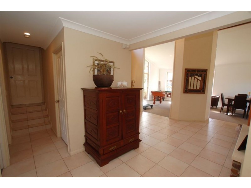 39 Tullamarine Drive, Robina QLD 4226