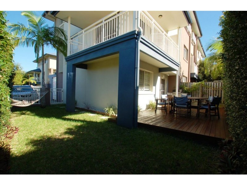 12/13 Mapleton, Varsity Lakes QLD 4227