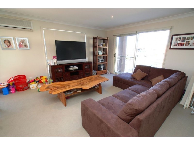 12/13 Mapleton, Varsity Lakes QLD 4227