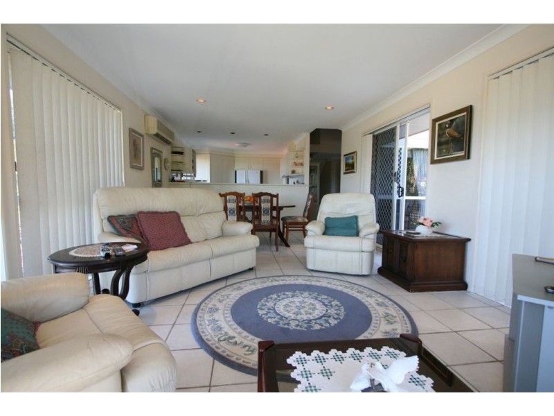 36 Evans Drive, Benowa QLD 4217