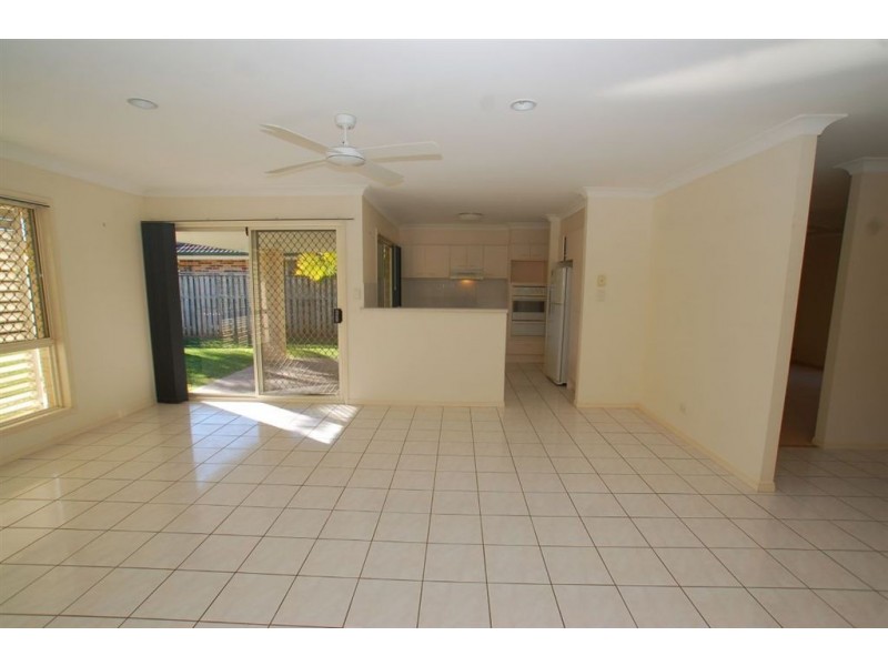 6 Thornleigh Crescent, Varsity Lakes QLD 4227
