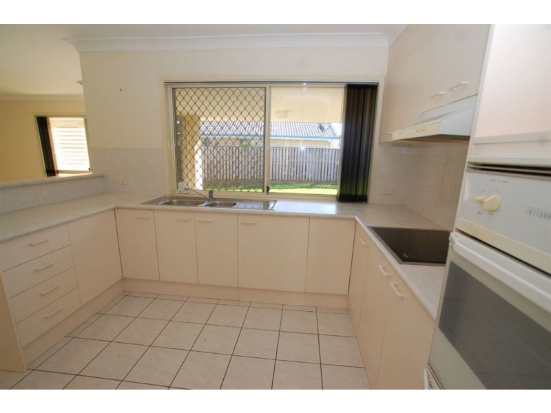 6 Thornleigh Crescent, Varsity Lakes QLD 4227