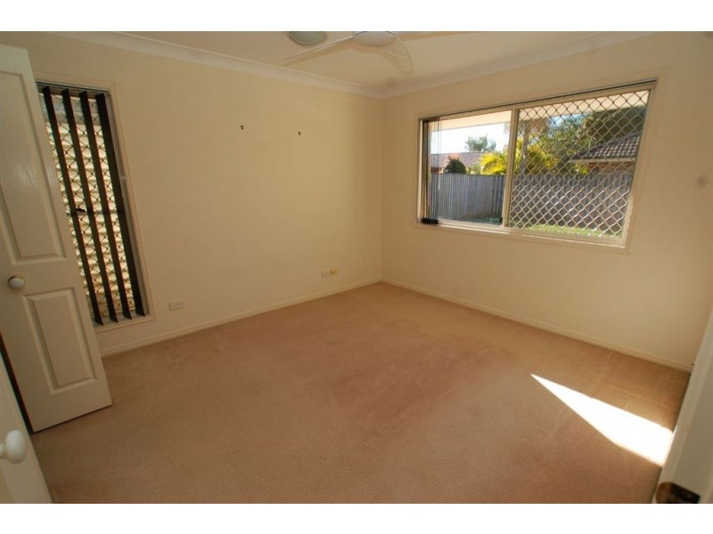 6 Thornleigh Crescent, Varsity Lakes QLD 4227