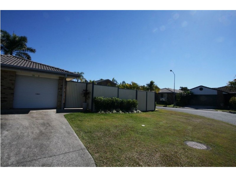 1/20 Bluemoon Close, Burleigh Waters QLD 4220