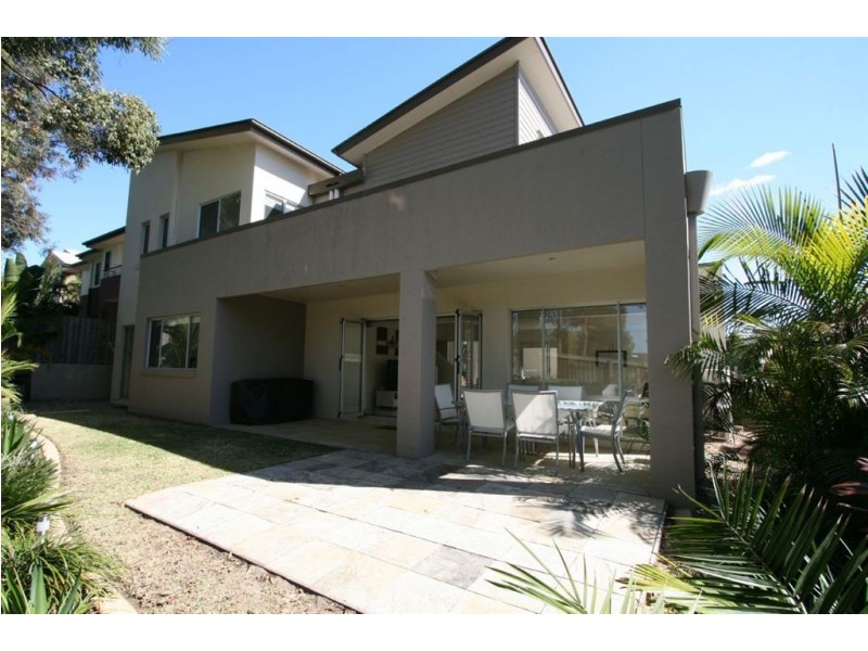 2/11 The Links, Varsity Lakes QLD 4227