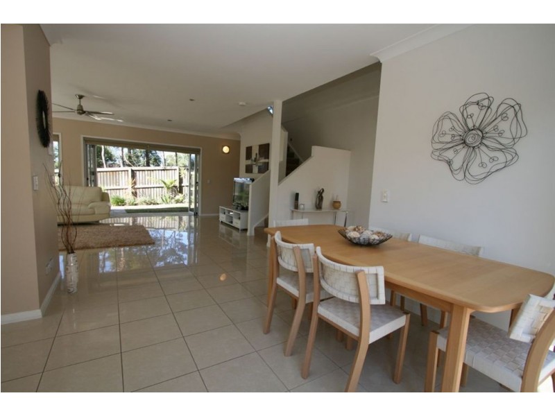 2/11 The Links, Varsity Lakes QLD 4227