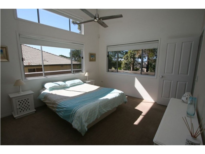 2/11 The Links, Varsity Lakes QLD 4227