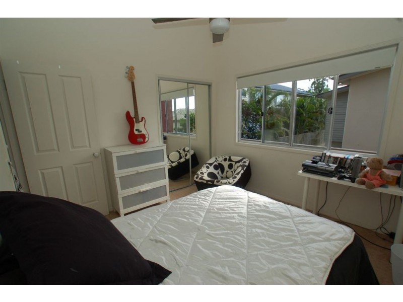 2/11 The Links, Varsity Lakes QLD 4227