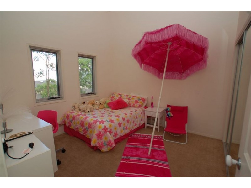 2/11 The Links, Varsity Lakes QLD 4227