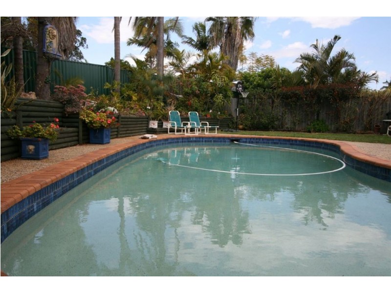 4 Cammeray Court, Robina QLD 4226
