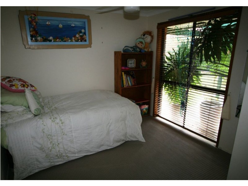 4 Cammeray Court, Robina QLD 4226