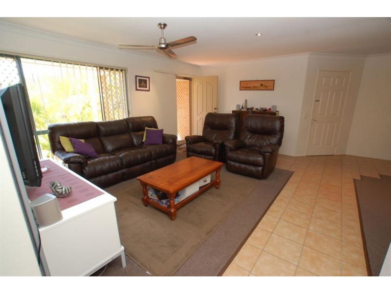 1 Illinois Crt, Varsity Lakes QLD 4227