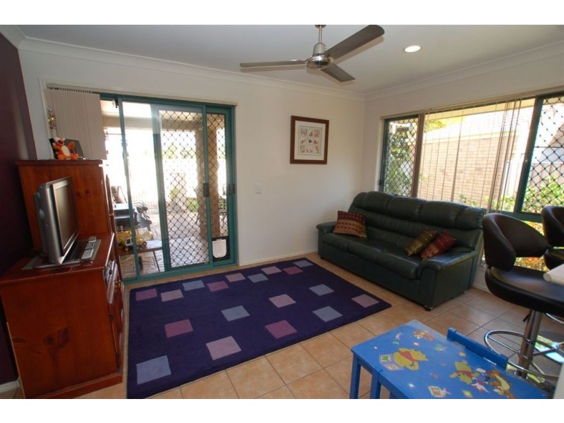 1 Illinois Crt, Varsity Lakes QLD 4227