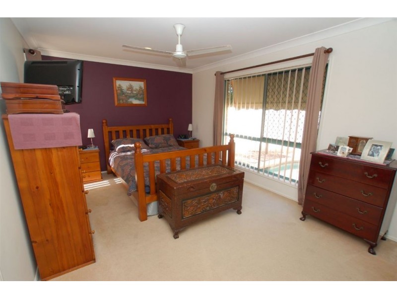 1 Illinois Crt, Varsity Lakes QLD 4227