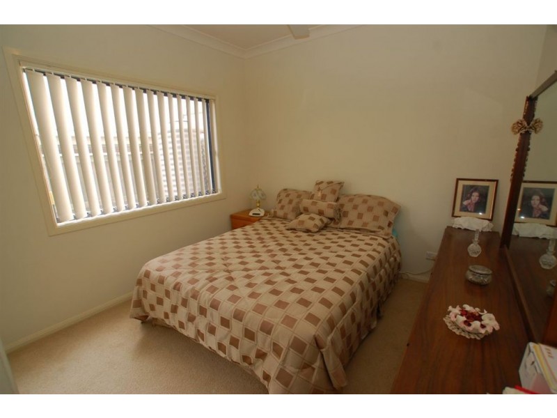 33 Majorca Cr, Varsity Lakes QLD 4227