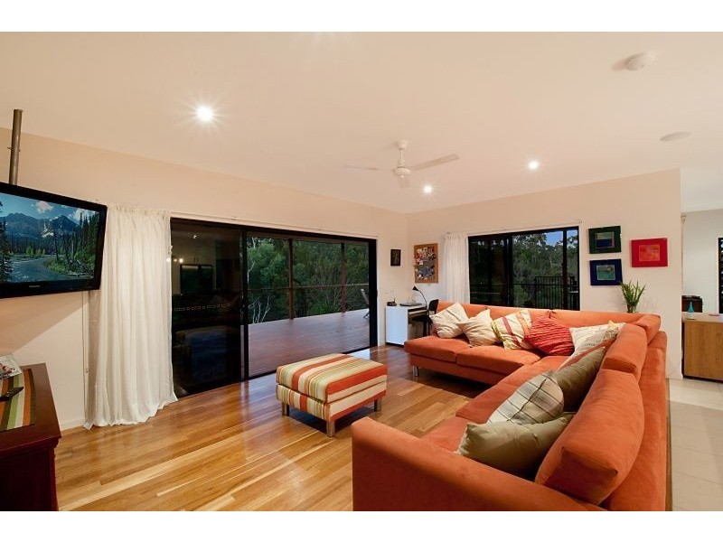 12 Parkes Ct, Reedy Creek QLD 4227