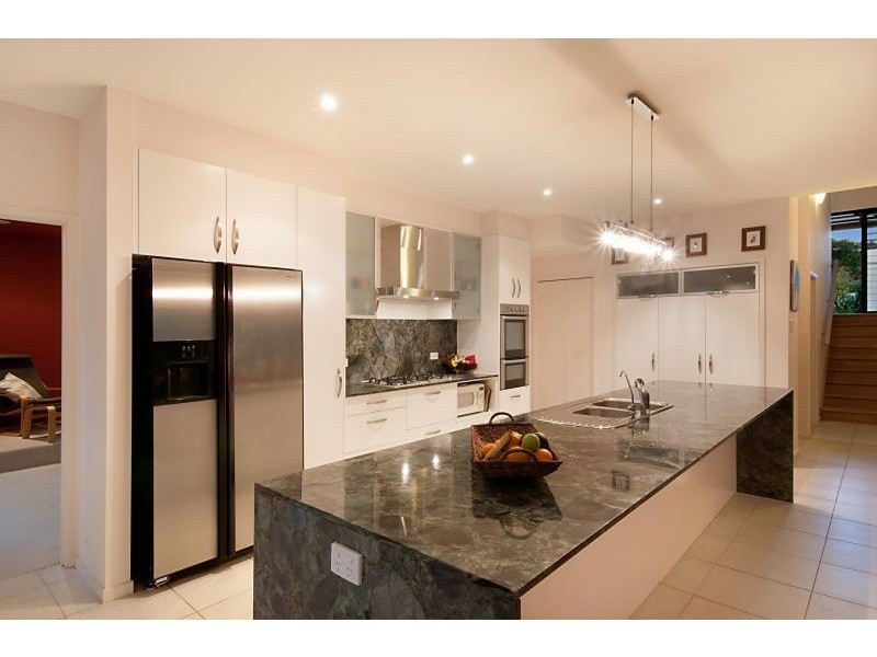 12 Parkes Ct, Reedy Creek QLD 4227