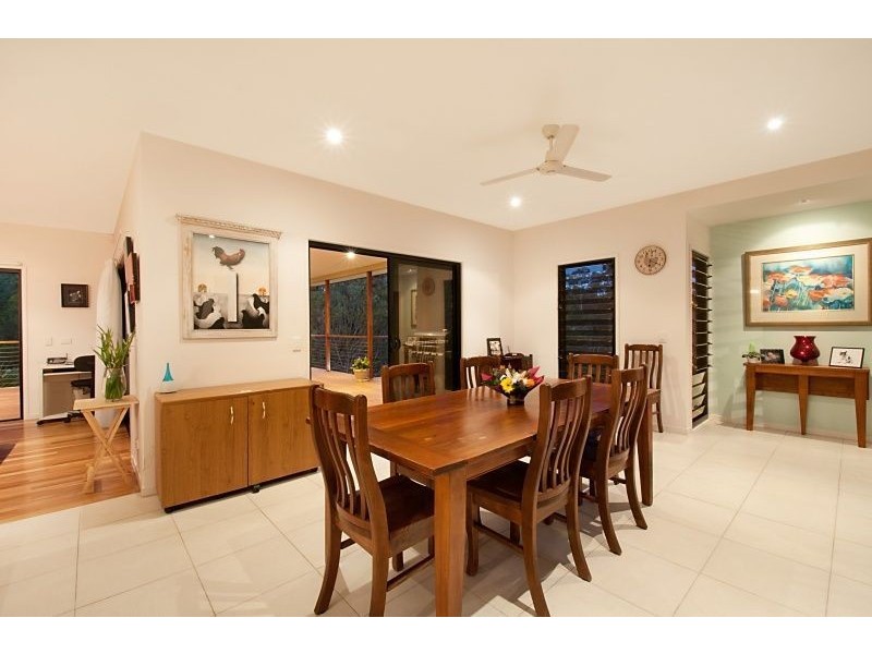 12 Parkes Ct, Reedy Creek QLD 4227