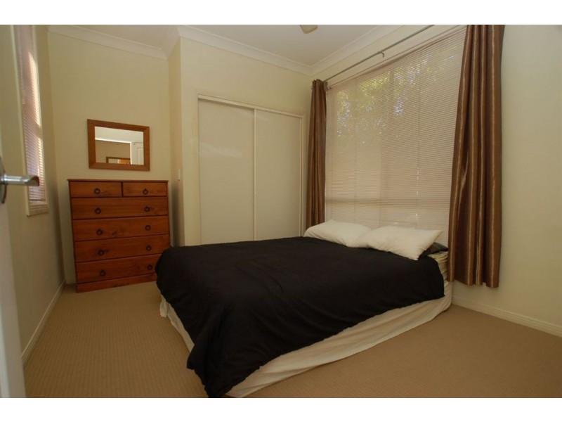 18 Marciana Cr, Varsity Lakes QLD 4227