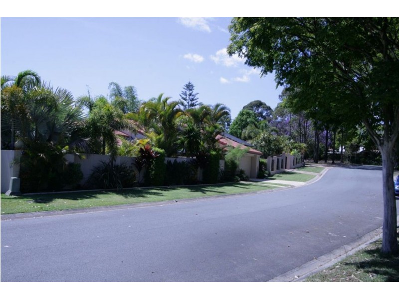 11 Homebush Dr, Robina QLD 4226