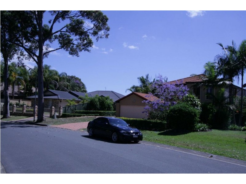 11 Homebush Dr, Robina QLD 4226